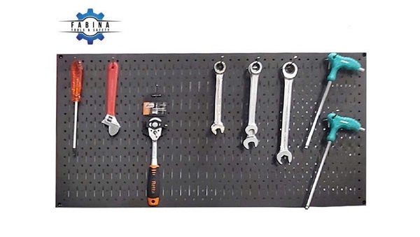 Review Hệ Thống Vách Lưới Treo Phụ Kiện: Chi Tiết Nhỏ Nhưng Công Năng Lớn